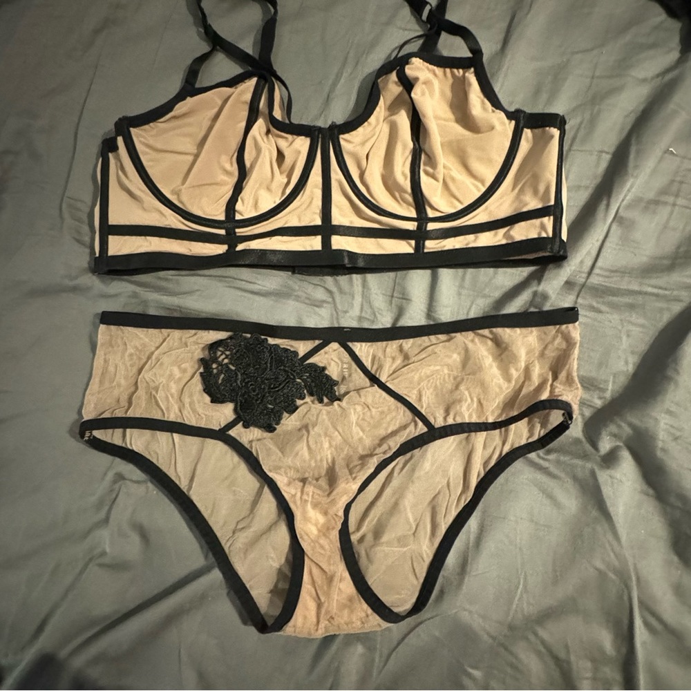 Torrid nude and black balconette bra and panty set size 2
